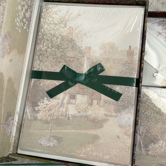 Vintage 1997 Robert Frederick Stationery Box "The Cottage Collection" - Picture 3 of 6